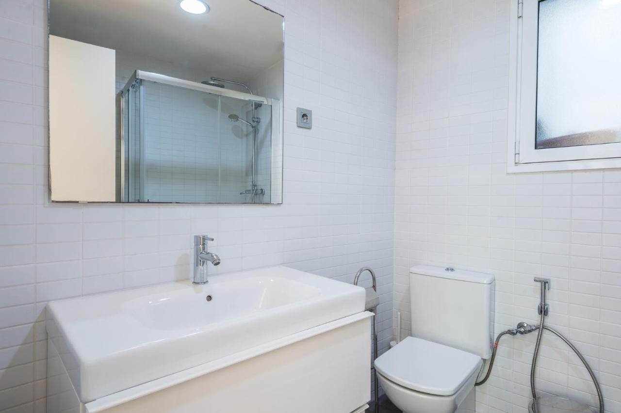 R&B Muntaner Apartment Barcelona Exterior photo